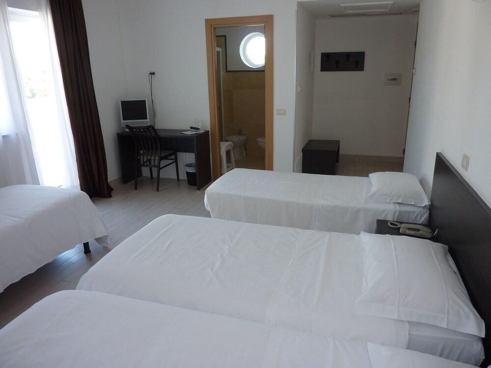 Ca' Del Moro Hotel Lido di Venezia Bagian luar foto